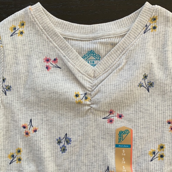 Thereabouts Top - Picture 3 of 6